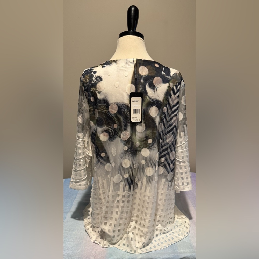 Abstract Pattern Sheer Top - Picture 2 of 3